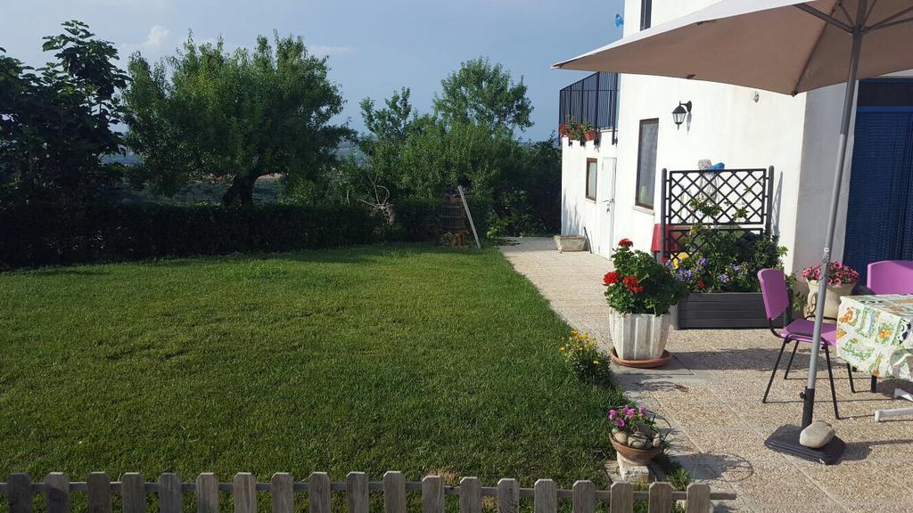 B&B La Casa In Campagna Collecorvino Extérieur photo