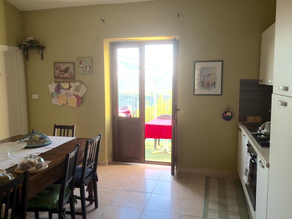 B&B La Casa In Campagna Collecorvino Extérieur photo